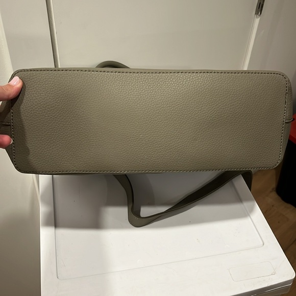 Matt and Nat Krista Satchel - Picture 7 of 8